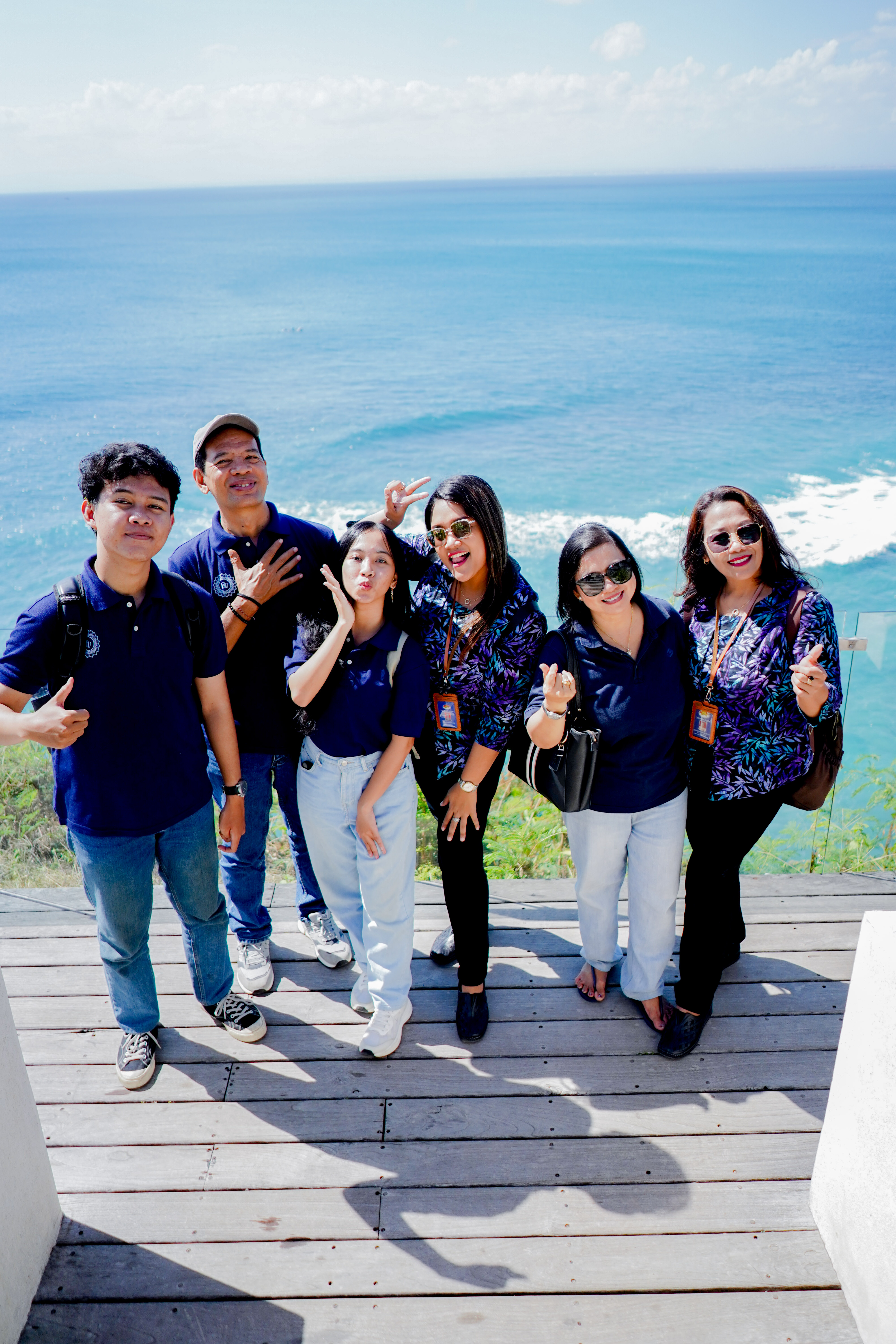 Tim Professional Deva Voyages